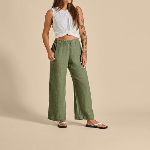 'Uiki - Bright White / Lava Rock