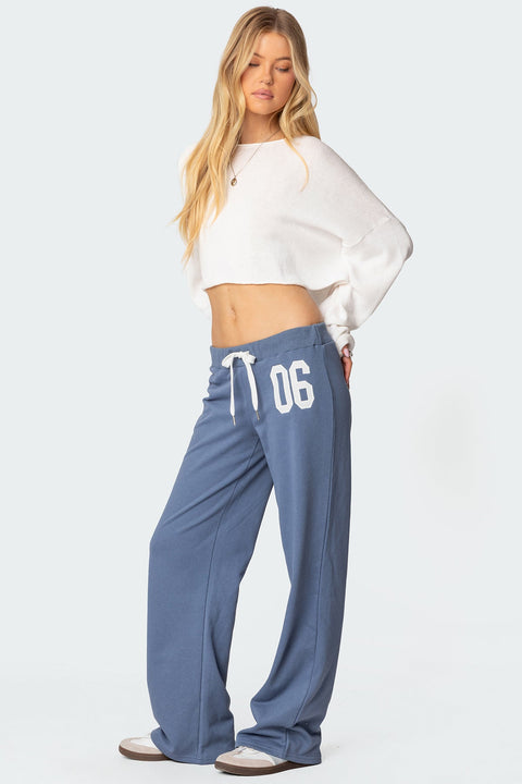 06 Sweatpants