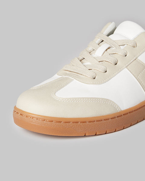 WOMEN'S EVERYDAY SNEAKERS