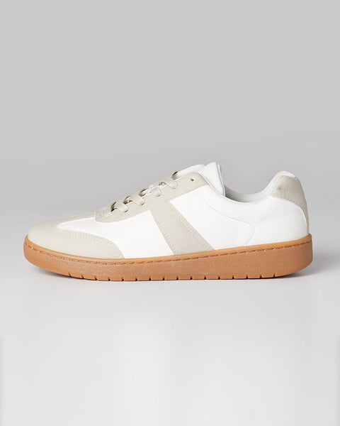 WOMEN'S EVERYDAY SNEAKERS