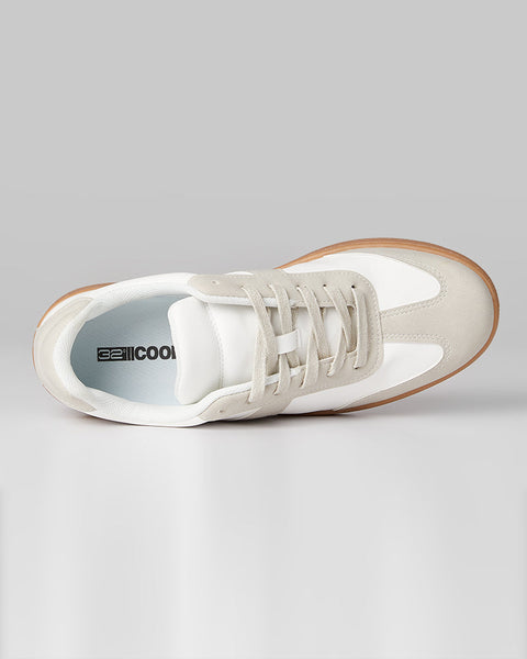 WOMEN'S EVERYDAY SNEAKERS
