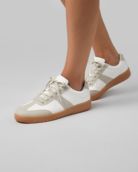 WOMEN'S EVERYDAY SNEAKERS