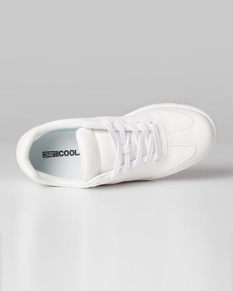 WOMEN'S EVERYDAY SNEAKERS