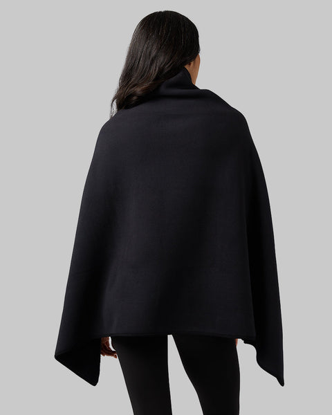 WOMEN'S FLEECE-LINED SHERPA WEARABLE BLANKET