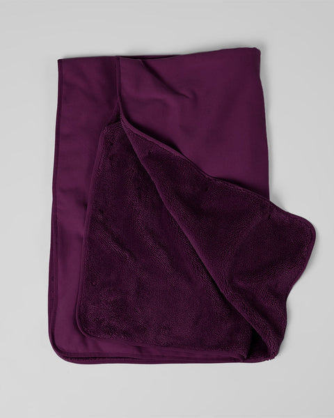 WOMEN'S FLEECE-LINED SHERPA WEARABLE BLANKET