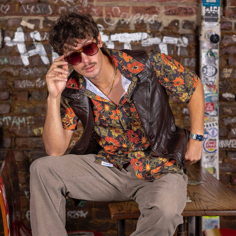 '70s Retro Bustle in Your Hedgerow – KUNUFLEX Short Sleeve Shirt