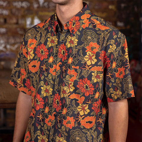 '70s Retro Bustle in Your Hedgerow – KUNUFLEX Short Sleeve Shirt